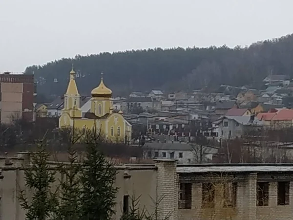 Der Blick Aus Dem Fenster Auf Die Stadt — Stockfoto