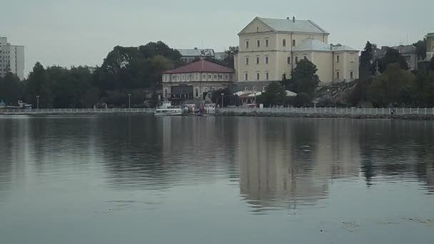 Vecchio Castello Sopra Lago — Video Stock