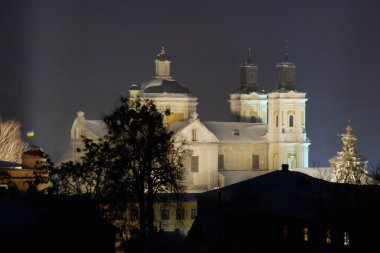  Şekil Değiştirme Katedrali