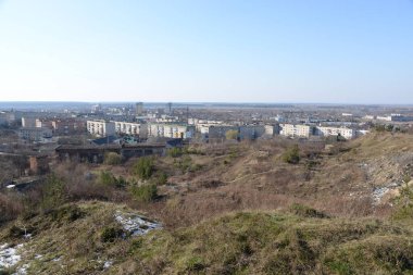 Pencereden şehre olan manzara.