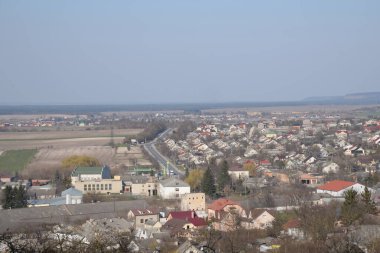 Pencereden şehre olan manzara.