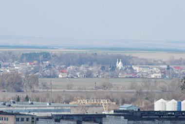 Pencereden şehre olan manzara.