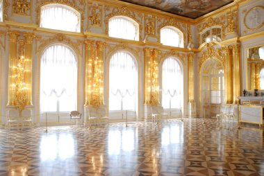 Catherine Sarayı (Grand Tsarskoye Selo Sarayı, Büyük Catherine Sarayı, Büyük Saray, Eski Saray)