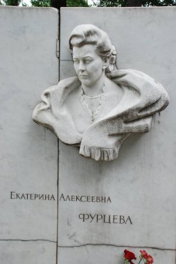 Novodevichy Mezarlığındaki Ekaterina Alexandrovna Furtseva Anıtı