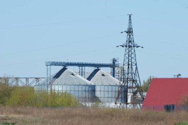 Küçük bir kasabanın sanayi bölgesi