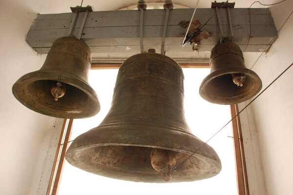 Позвони в Богоявленский монастырь