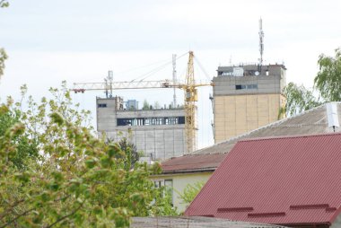  Pencereden şehre olan manzara.