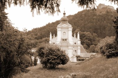  Kutsal Nicholas Katedrali kale Tepesi'nin eteğinde