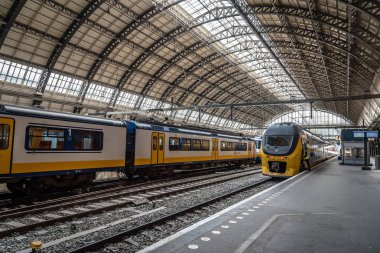 Amsterdam Merkez İstasyonu iç