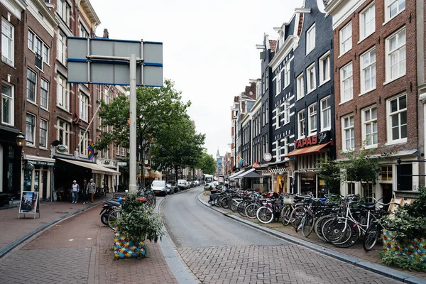 Straat in amsterdam — Stockfoto