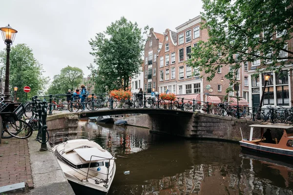 Ulice v amsterdamu — Stock fotografie