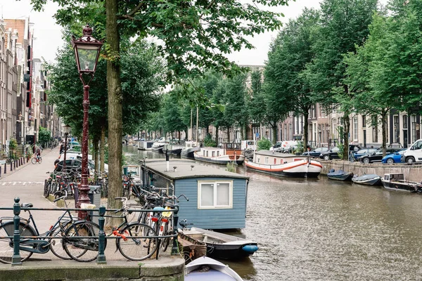 Ulice v amsterdamu — Stock fotografie