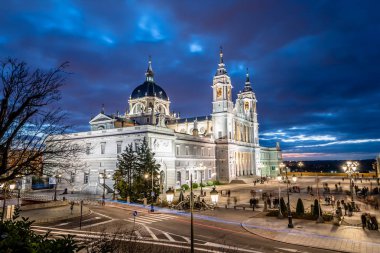 Madrid Katedrali