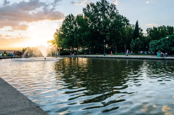 Sunset bulvarında Tapınağı Debod Madrid'de