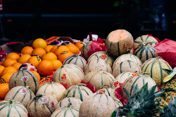 Fruit in street food market in Mechelen — Stock Photo, Image