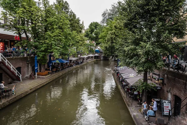 Canal no centro histórico de Utrecht, Países Baixos — Fotografia de Stock