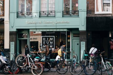 Asian restaurant in Oude Pijp, a neighborhood in Amsterdam, a cl