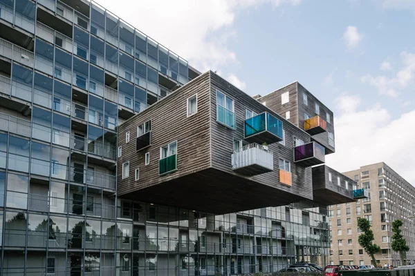 Iconische huisvesting gebouw in Amsterdam — Stockfoto