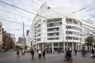 Lahey Belediye Binası Amerikalı mimar Richard Meier. Düşük ang