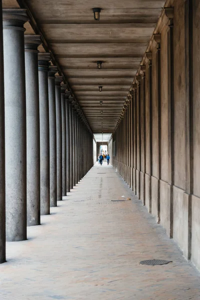 Urban arcade with columns in Copenhagen city centre. Disminishin — Stock Photo, Image