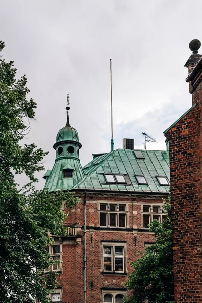 Låg vinkel Visa gamla byggnad i historiska centrum av Cope — Stockfoto