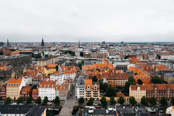 Вид с воздуха на Копенгаген облачный день лета — стоковое фото