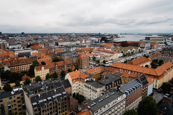 Αεροφωτογραφία της Κοπεγχάγης μια συννεφιασμένη μέρα του καλοκαιριού — Φωτογραφία Αρχείου