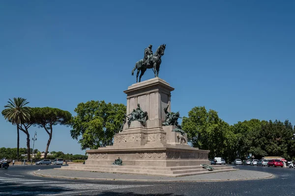 Giuseppe Garibaldi anıt bakış — Stok fotoğraf