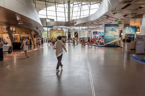 Interior shot of BMW Welt in Munich — Stock Photo, Image