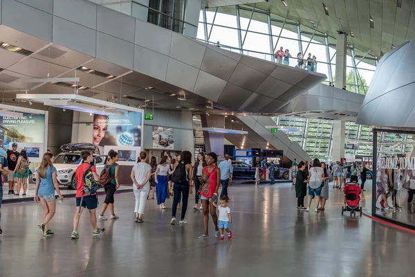 Interior shot of BMW Welt in Munich — Stock Photo, Image