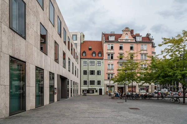 Vacker utsikt över gatan i historiska centrum av München en clou — Stockfoto