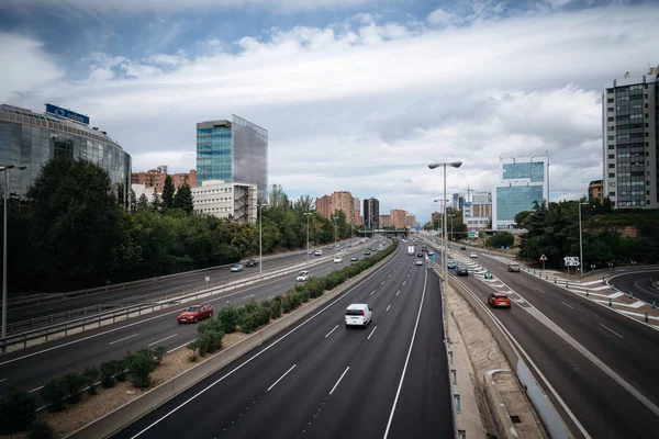 M30 otoyol Madrid bir bulutlu gün