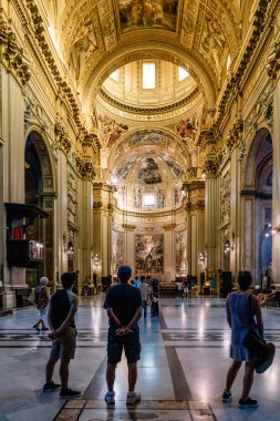 Basilica of Sant Andrea della Valle Roma iç görünümü