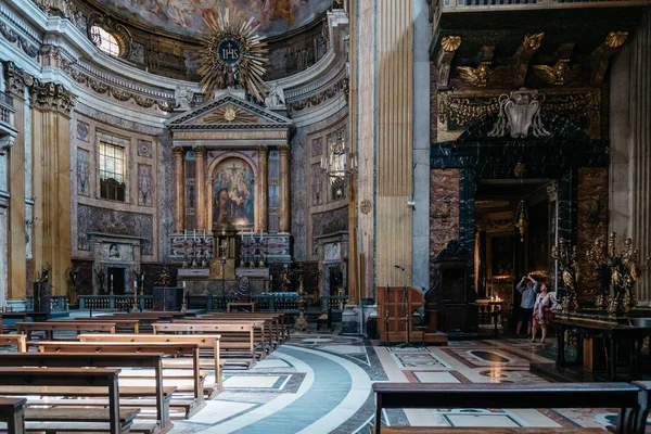 Vista interior de la Iglesia de Gesu en Roma — Foto de Stock