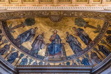 İç görünüm, Papalık Basilica of St. Paul duvarların dışında