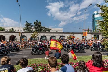 Motosiklet ordu geçit Madrid