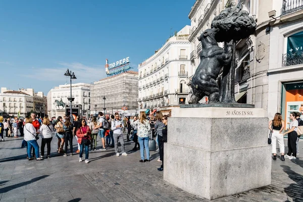 Estatua del Oso y la Fresa en Madrid —  Fotos de Stock