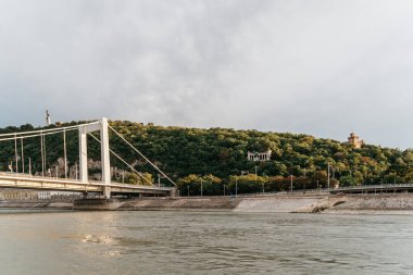 Budapeşte'den Tuna Nehri Gellert Hill