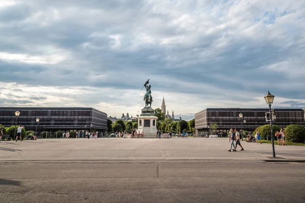 Heldenplatz in Vienna — Stock Photo, Image