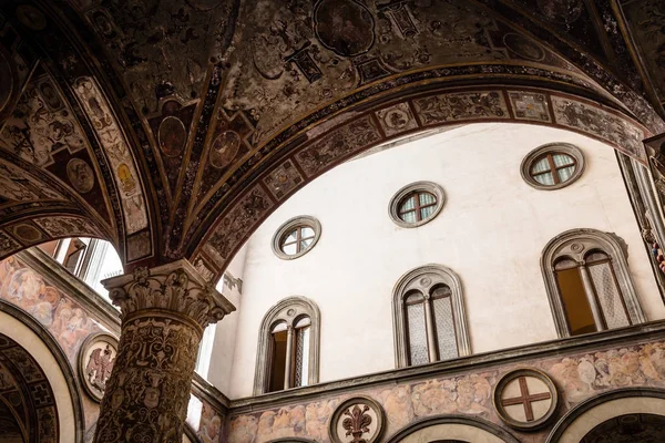 Cortile di Palazzo Vecchio a Firenze — Foto Stock