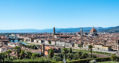 Mavi bir gökyüzü gün Floransa cityscape