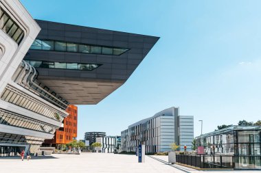 Viyana Üniversitesi Bina Modern mimari