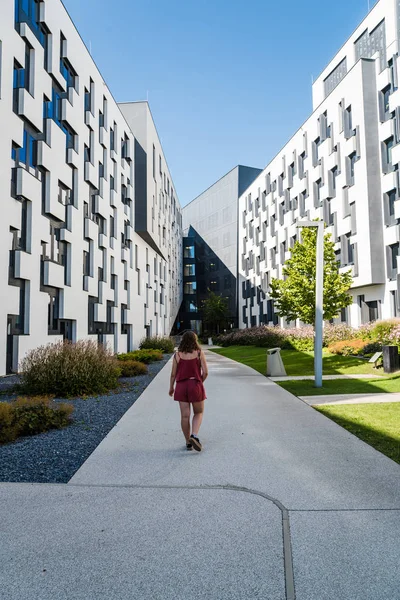 Modern arkitektur byggnad i Wiens universitet — Stockfoto