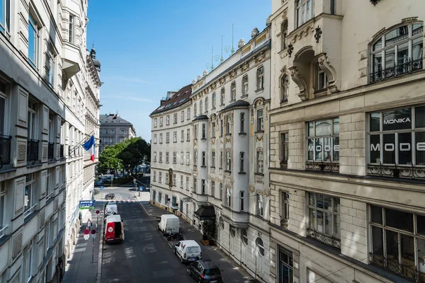 Rue du centre historique de Vienne — Photo