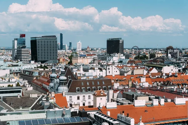 Viyana görünümünden Katedrali çatısı