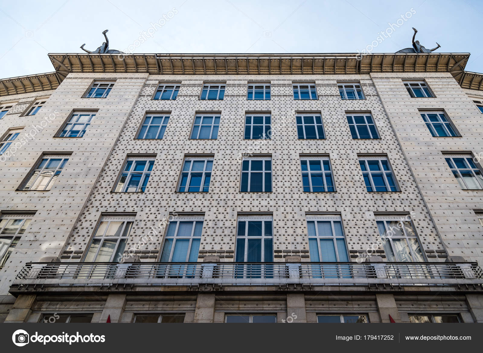 Austrian Postal Savings Bank Building In Vienna Stock Editorial Photo C Jjfarquitectos 179417252 Austrian Postal Savings Bank Building In Vienna Stock Editorial Photo C Jjfarquitectos 179417252