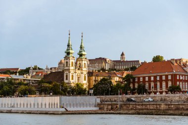 Cityscape Buda Budapeşte ile saint Ann Kilisesi