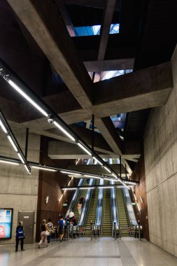 Fovam ter, Budapeşte Metro İstasyonu satır 4 içinde iç görünümü