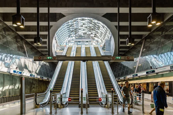 Innenansicht der bikas park station, a budapest u-Bahn station i — Stockfoto