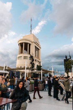 Kafede Circulo de Bellas Artes Madrid Roo zevk insanlar